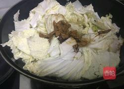 猪肉白菜炖粉条的做法图解2