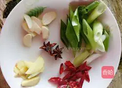 雞翅燉蘑菇的做法圖解7