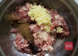 汆丸子的做法图解1