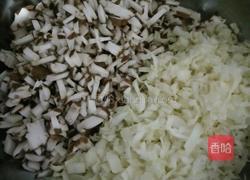 白菜饺子的做法图解1