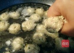 香菜水汆丸子的做法图解4