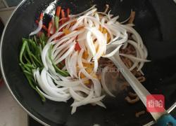 黑椒牛柳炒意面的做法图解6