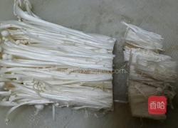 麻酱拌金针菇的做法图解2