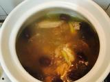 桂圆红枣枸杞炖土鸡