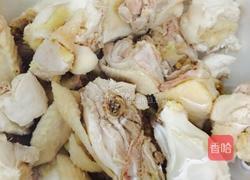 桂圆红枣枸杞炖土鸡的做法图解2