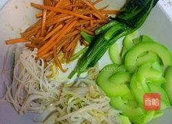 韩式拌饭的做法图解1