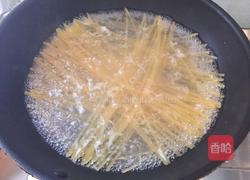 茄汁意大利面的做法图解2
