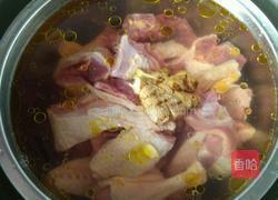 老母鸭炖山茶油的做法图解3