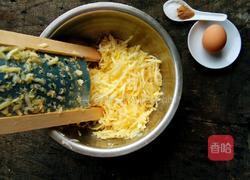黄皮笋瓜饼的做法图解2