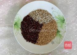 杂粮粥的做法图解2