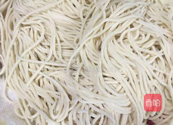 青菜肉丝炒面的做法图解1