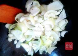 洋葱炒肉的做法图解6