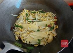 猪肉炖粉条的做法图解4