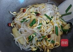 猪肉炖粉条的做法图解5