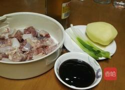啤酒土豆鸡的做法图解1