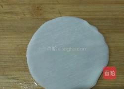 饺子皮的另类吃法～～～葱油饼的做法图解3