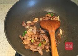 肉片炒红蘑的做法图解7