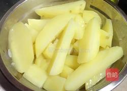 奶香什锦土豆球的做法图解1