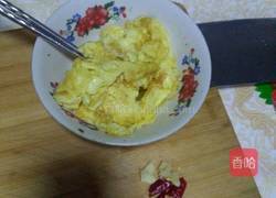 辣椒圆葱炒鸡蛋的做法图解3