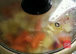 三汁闷鸡翅的做法图解7