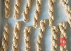 奶香麻花的做法图解4