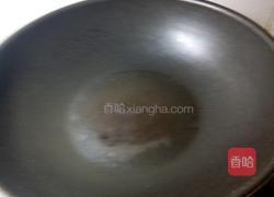 翠 绿 萝卜 汤的做法图解3