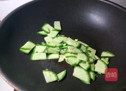 翠 绿 萝卜 汤的做法图解6