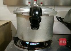 参须红枣枸杞鸡汤的做法图解4