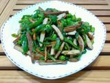 青椒香干炒毛豆
