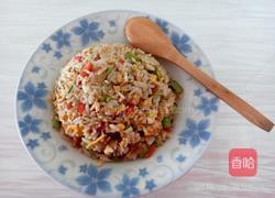 双色椒鸡蛋炒饭的做法图解3