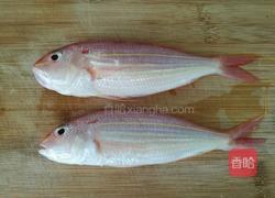 香煎小红杉鱼的做法图解1