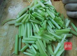 芹菜炒香干的做法图解2