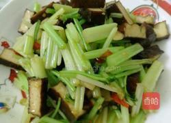 芹菜炒香干的做法图解5