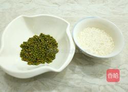 糯米绿豆粥的做法图解1
