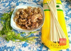 蛤蜊拌面条（简单早餐）的做法图解1