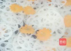 凉拌藕片的做法图解2