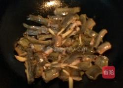﻿﻿﻿﻿﻿﻿﻿﻿﻿﻿﻿﻿﻿﻿﻿﻿﻿﻿﻿﻿﻿﻿﻿泥鳅烧黄瓜的做法图解4