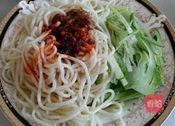 黄瓜凉面的做法图解2