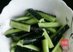 剁辣椒黄瓜条的做法图解1