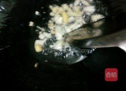 牛肚炒金针菇的做法图解1