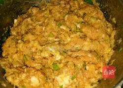 香菇鸡肉馄饨的做法图解5