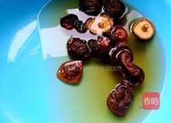 香菇包菜馄饨的做法图解2