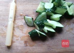 黄瓜菠萝味沙冰的做法图解1