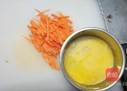 胡萝卜鸡蛋炒粉的做法图解2