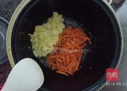 胡萝卜鸡蛋炒粉的做法图解5