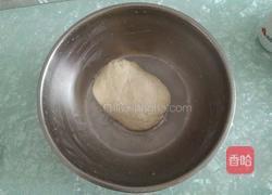 腊肠馅饼的做法图解1