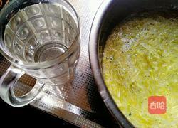 黑豆面儿西葫芦鸡蛋饼的做法图解5