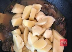营养乌鸡炖土豆的做法图解9