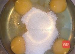 简单海绵蛋糕的做法图解1