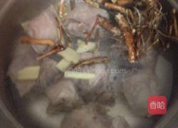 五指毛桃猪骨汤的做法图解4